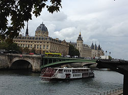 Bateaux Mouches, Parigi