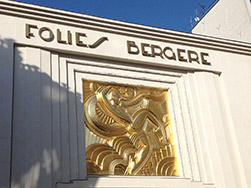 Cabaret Folies Bergere, Parigi